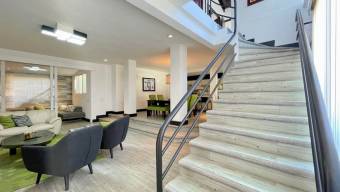 Se vende casa con terraza en condominio de San Rafael Escazú 25-1873