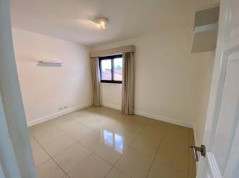 Se vende moderna casa en condominio de San Rafael Escazú 25-228 Se vende moderna casa en condominio de San Rafael Escazú 25-228