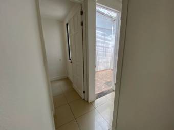 Se vende moderna casa en condominio de San Rafael Escazú 25-228 Se vende moderna casa en condominio de San Rafael Escazú 25-228