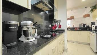 Se vende moderna casa en condominio de San Rafael Escazú 25-1893 Se vende moderna casa en condominio de San Rafael Escazú 25-1893