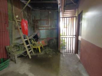 Se vende espaciosa casa con uso mixto en Llorente de Heredia 24-281 Se vende espaciosa casa con uso mixto en Llorente de Heredia 24-281