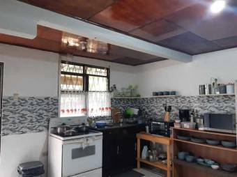 Se vende espaciosa casa con uso mixto en Calle Blancos 25-845 Se vende espaciosa casa con uso mixto en Calle Blancos 25-845
