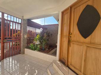 VENTA DE CASA UNA PLANTA EN RESIDENCIAL BERTILIA, COYOL DE ALAJUELA VENTA DE CASA UNA PLANTA EN RESIDENCIAL BERTILIA, COYOL DE ALAJUELA