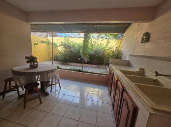 VENTA DE CASA UNA PLANTA EN RESIDENCIAL BERTILIA, COYOL DE ALAJUELA VENTA DE CASA UNA PLANTA EN RESIDENCIAL BERTILIA, COYOL DE ALAJUELA