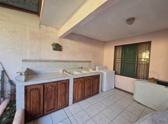 VENTA DE CASA UNA PLANTA EN RESIDENCIAL BERTILIA, COYOL DE ALAJUELA VENTA DE CASA UNA PLANTA EN RESIDENCIAL BERTILIA, COYOL DE ALAJUELA