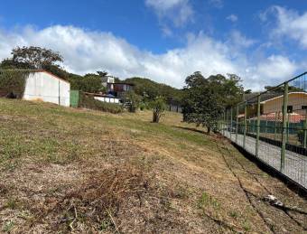 Venta de lote amplio para construir en Santo Domingo de Heredia #26-2260 GS Venta de lote amplio para construir en Santo Domingo de Heredia #26-2260 GS