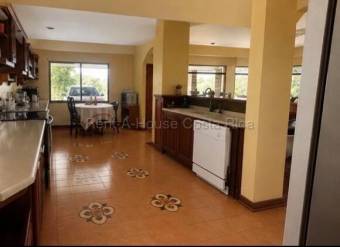 Venta de Quinta con Amplia Casa y Vistas Panorámicas en Cebadilla de Turrúcares. RAH 26-2274