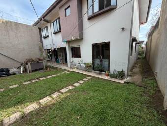 Alquiler de Casa en San Isidro de Heredia. RAH 27-3