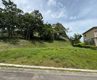 1,008 m2 Lot for Sale in Cerro Colón Condominium, Mora, San José