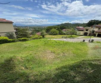 1,008 m2 Lot for Sale in Cerro Colón Condominium, Mora, San José