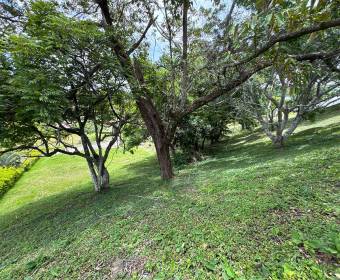 1,008 m2 Lot for Sale in Cerro Colón Condominium, Mora, San José