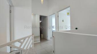 Se vende casa en Colón Mora 26-2278