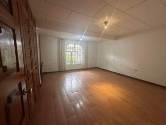 Venta de Propiedad con Uso Mixto en San Vicente de Moravia, Los Colegios. RAH 27-9
