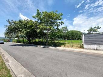 Venta de Lote en Piedades de Santa Ana. RAH 27-5
