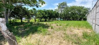 Venta de Lote en Piedades de Santa Ana. RAH 27-5