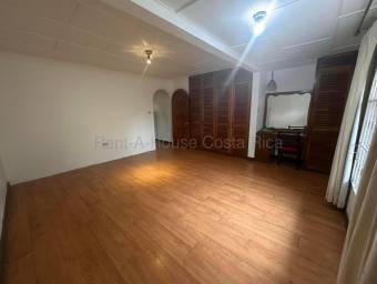 Venta de Propiedad con Uso Mixto en San Vicente de Moravia, Los Colegios. RAH 27-9