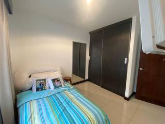 Se vende casa en Santa Ana San José 24-119