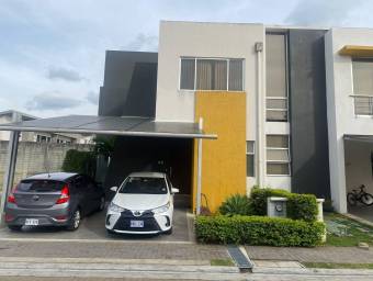 Se vende casa en Santa Ana San José 24-119
