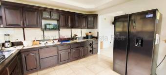 Se vende casa en Mercedes Sur Puriscal 27-1
