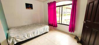 Se vende casa en Mercedes Sur Puriscal 27-1