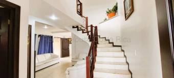 Se vende casa en Mercedes Sur Puriscal 27-1