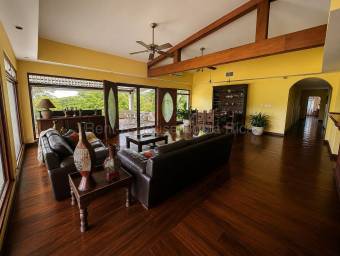 Se vende quinta en Turrucares Alajuela 26-2274
