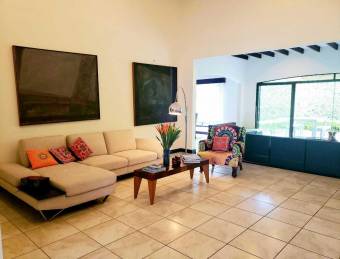 Se vende casa en Pozos Santa Ana 25-167