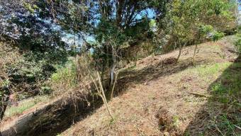 Venta de Hermoso Lote en Paraíso de Cartago. RAH 27-28