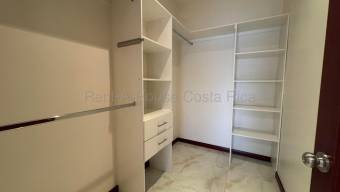Se alquila apartamento en San Rafael Escazú 27-32