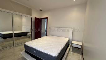 Se alquila apartamento en San Rafael Escazú 27-32