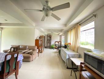 Se vende casa en Piedades Santa Ana 26-1298