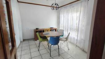 Venta de Apartamento de Dos Plantas en Condominio Villas Jade, Tibás. RAH 26-2235