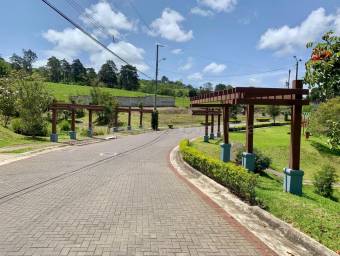 Venta de Lote en Condominio Rivera del Irazú-San Nicolás, Cartago.