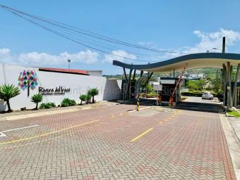 Venta de Lote en Condominio Rivera del Irazú-San Nicolás, Cartago.