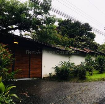 Alquiler de Casa en Santa Bárbara de Heredia. RAH 27-17