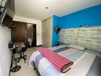 Venta de Estupenda Casa en Santa Ana / Mls. 24-652 OFC JB