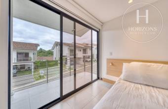 Casa en Venta en Condominio La Estefana en Sabanilla 3 Habitaciones más Mezzanine nja1409d