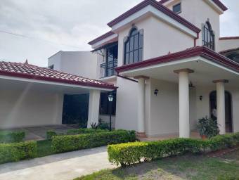 Se alquila casa en Santa Ana San José 27-49