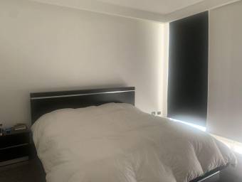 Se vende apartamento en Piedades Santa Ana 26-32