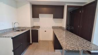 Venta de Apartamento en ULLOA-Heredia. RAH 27-25