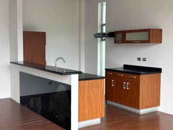 Se vende apartamento en San Rafael Escazú 26-728 Se vende apartamento en San Rafael Escazú 26-728