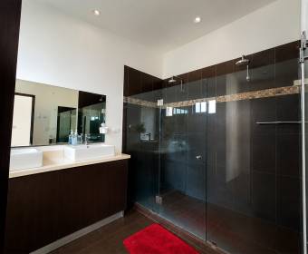 Bank-Owned Home for Sale in Tecknau Condominium, San Miguel de Santo Domingo, Heredia