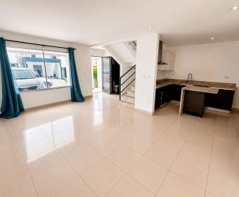 Bank-Owned Home for Sale in Tecknau Condominium, San Miguel de Santo Domingo, Heredia