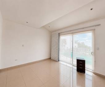 Bank-Owned Home for Sale in Tecknau Condominium, San Miguel de Santo Domingo, Heredia