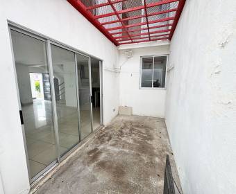 Bank-Owned Home for Sale in Tecknau Condominium, San Miguel de Santo Domingo, Heredia