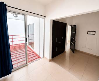 Bank-Owned Home for Sale in Tecknau Condominium, San Miguel de Santo Domingo, Heredia