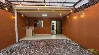 Alquiler  Casa moderna de 2 niveles con patio en Cartago #27-16 GS