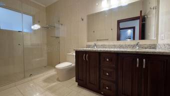 Alquiler  Apartamento amueblado de lujo con amenidades en Escazú #27-32 GS