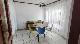 Venta  Elegante apartamento dúplex con amplios espacios en Tibás #26-2234 GS