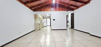 Venta de Casa en Desamparados, San José.